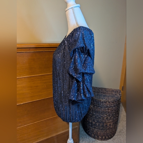CeCe Sequined Blouse Women's Small Navy  Blouson Tiered Sleeve NWT - Picture 10 of 15